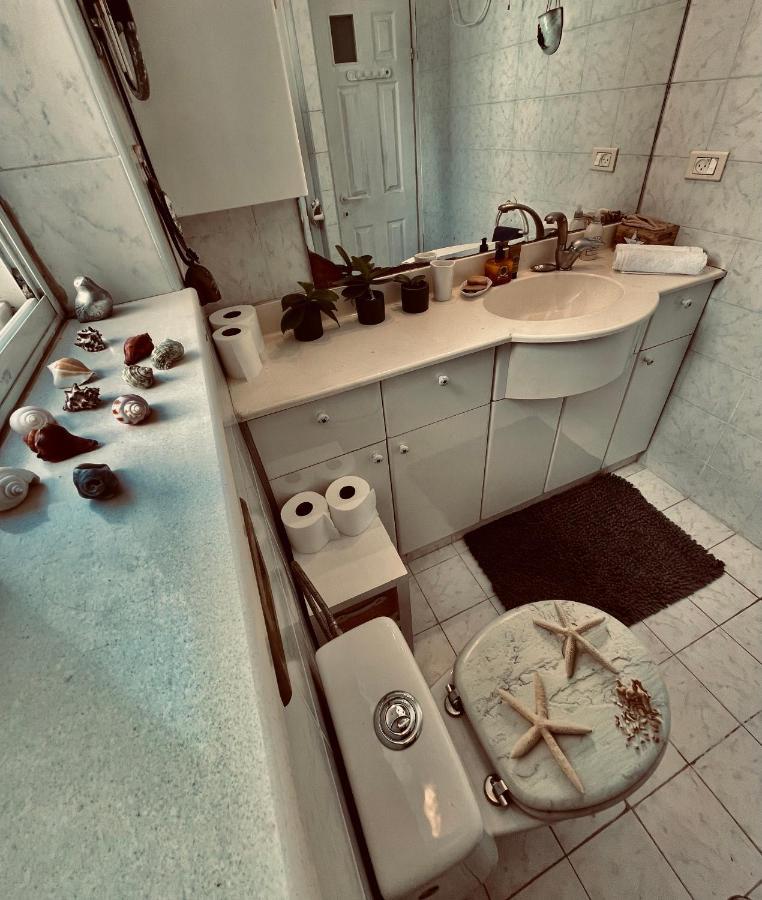 High-end , With A Private Parking And An Elavator Apartment *